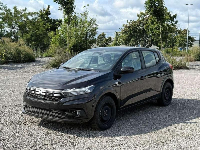 Schwarz Gebraucht 2025 Dacia Sandero Essentiel Kleinwagen | 15.299 € (Superpreis) - Bild 1/4