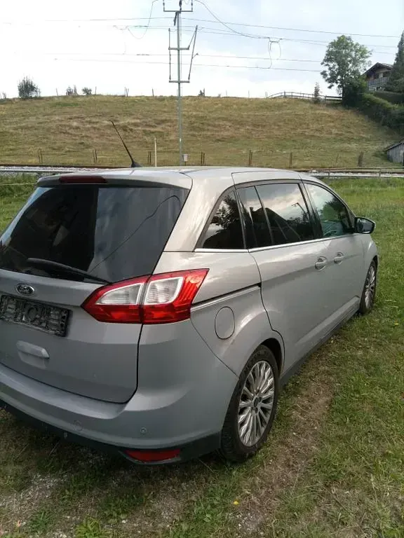 Gebraucht Ford Grand C-Max Titanium 163 PS (119 kW) 2011 Silber Van / Kleinbus