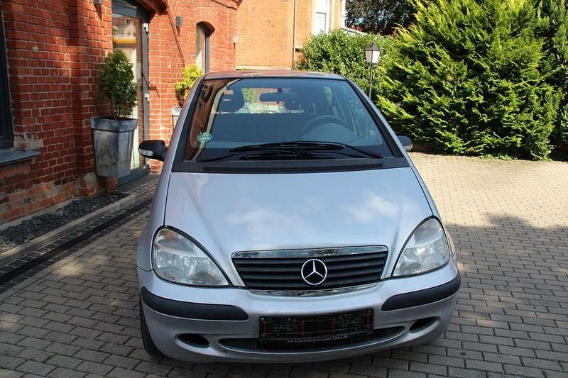 Gebraucht Mercedes A140 Classic 82 PS (60 kW) 2003 Silber Van / Kleinbus
