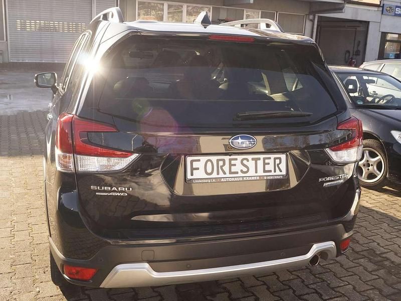 Gebraucht Subaru Forester Platinum 150 PS (110 kW) 2021 Schwarz SUV