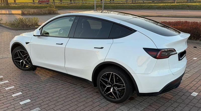 Gebraucht Tesla Model Y 274 kW (373 PS) 2022 Weiß SUV