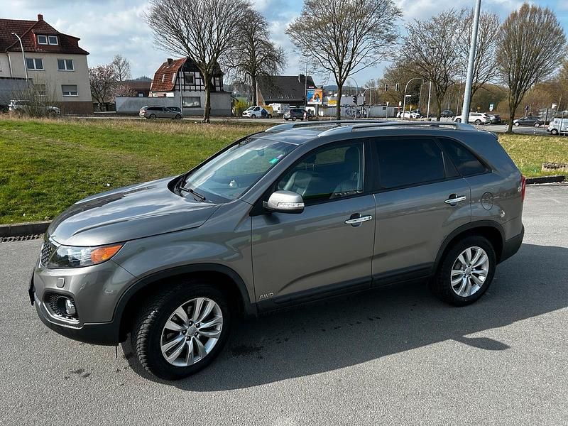 Gebraucht Kia Sorento 197 PS (144 kW) 2011 Grau SUV