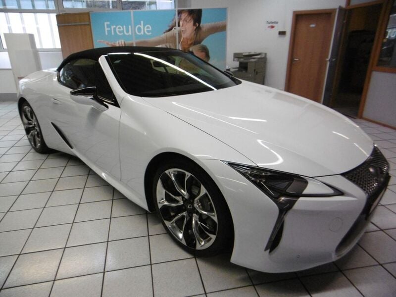 Gebraucht Lexus LC 500 464 PS (341 kW) 2021 Weiß Cabrio