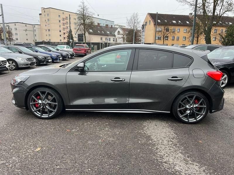 Gebraucht Ford Focus ST 280 PS (205 kW) 2021 Grau Limousine