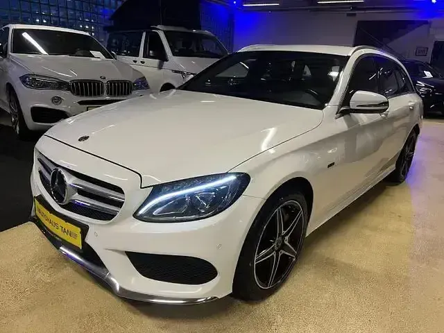 Gebraucht Mercedes C350e AMG line 211 PS (155 kW) 2018 Weiß Kombi