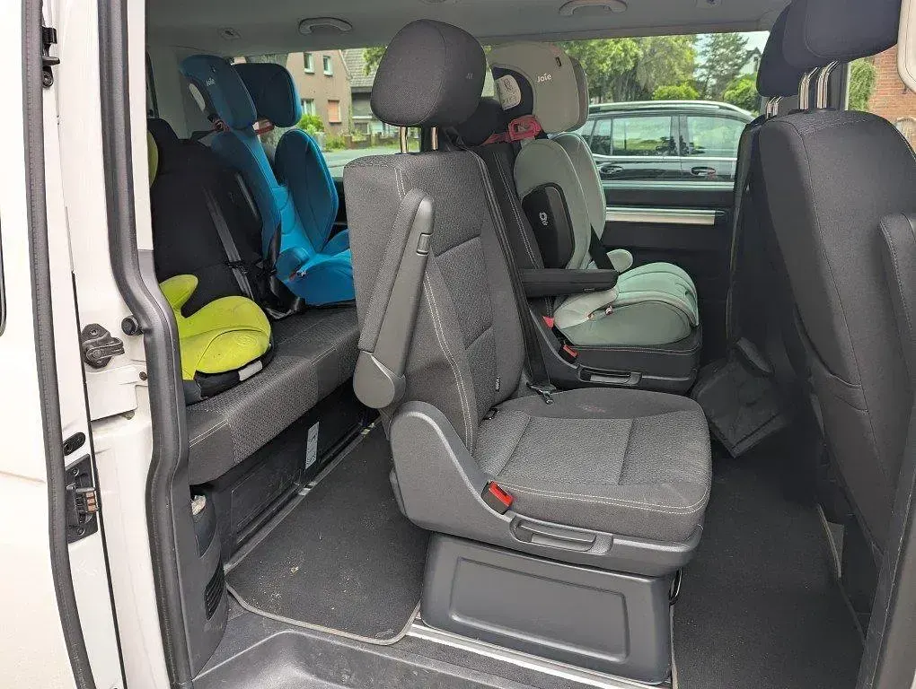 Gebraucht VW Multivan Trendline 150 PS (110 kW) 2019 Weiß Van / Kleinbus
