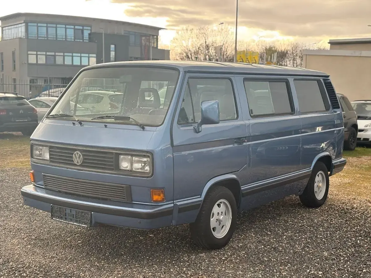 Occasion VW Multivan Edition 95 ch (69 kW) 1990 Bleue Monospace