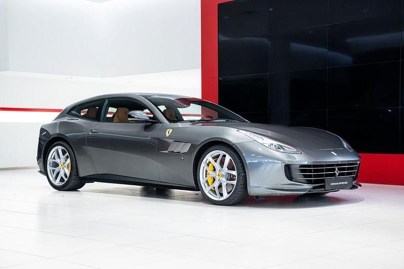 Gebraucht Ferrari GTC4Lusso 610 PS (448 kW) 2018 Grau Kombi