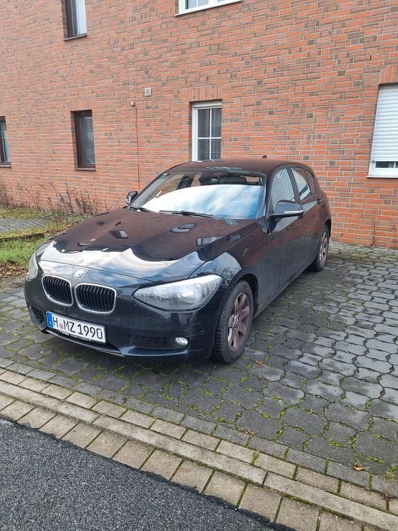 Schwarz Gebraucht 2013 BMW 114 Kleinwagen | 4.850 € (Guter Preis) - Bild 1/4