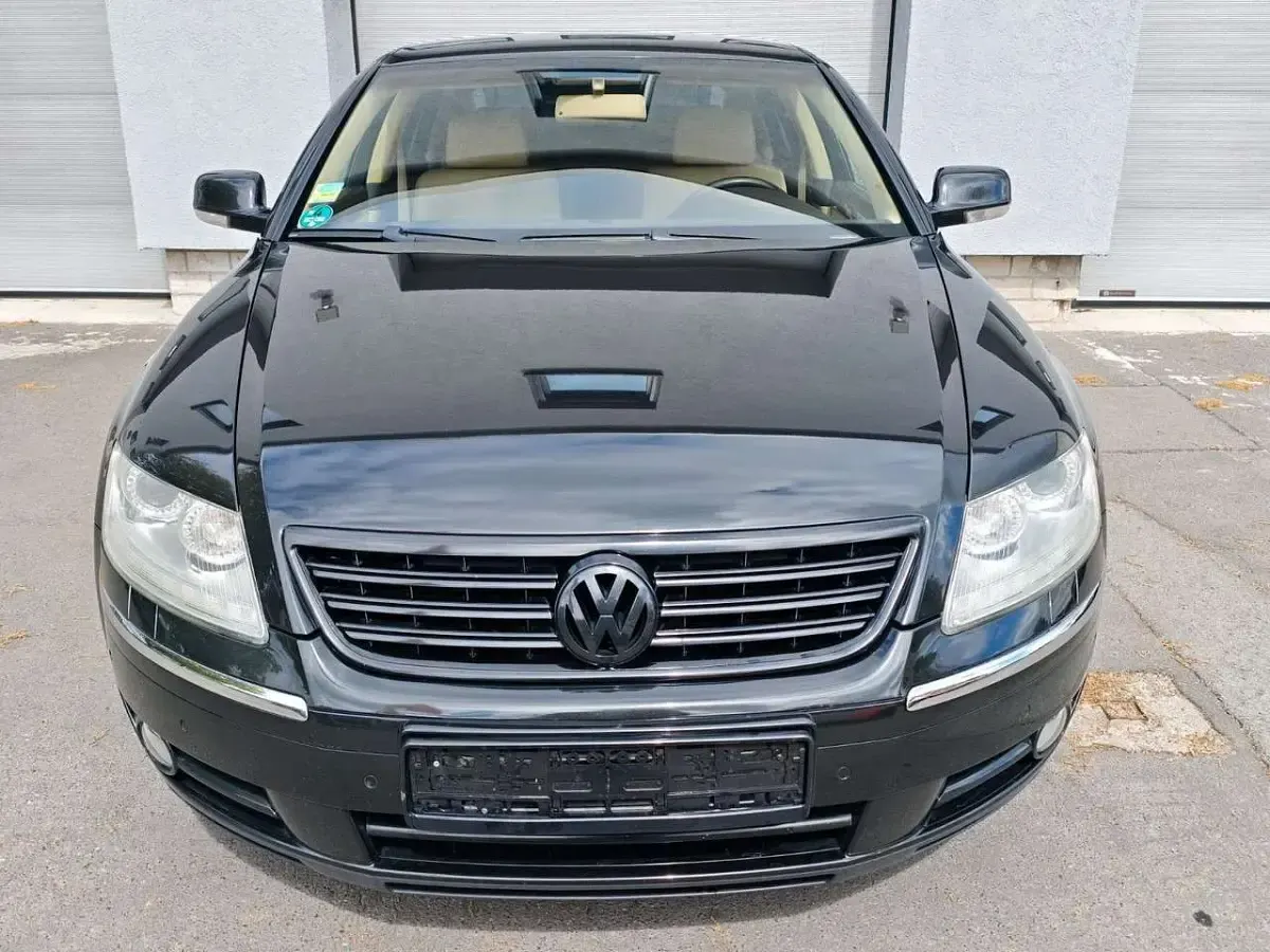 Gebraucht VW Phaeton 239 PS (175 kW) 2009 Tarantellaschwarz Limousine