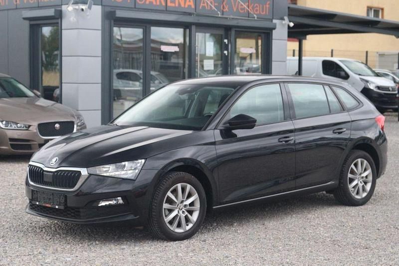 Schwarz Gebraucht 2020 Skoda Scala Ambition Kleinwagen | 12.590 € (Fairer Preis) - Bild 1/4