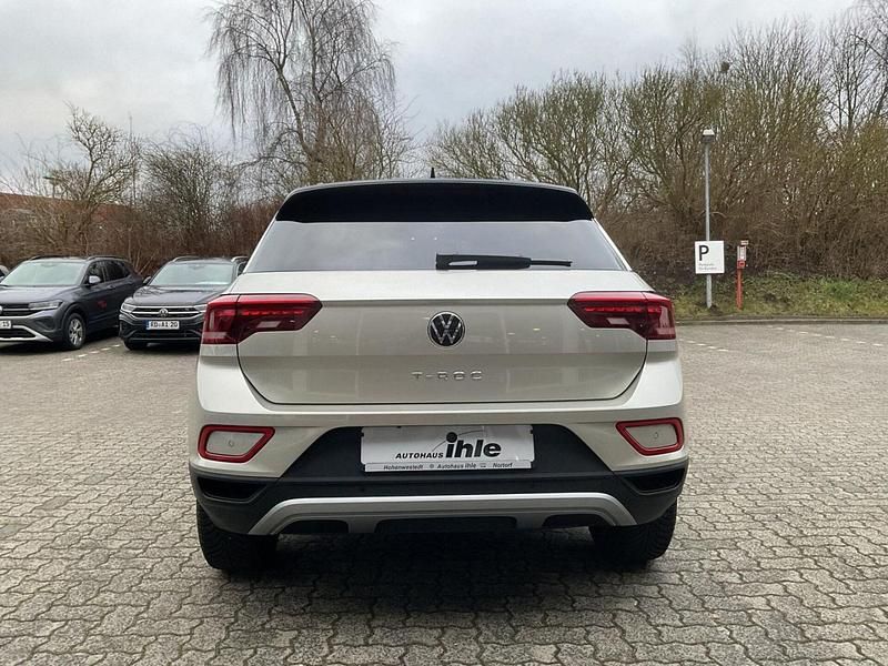 Gebraucht VW T-Roc Move 116 PS (85 kW) 2023 Ivory silver metallic schwarz SUV