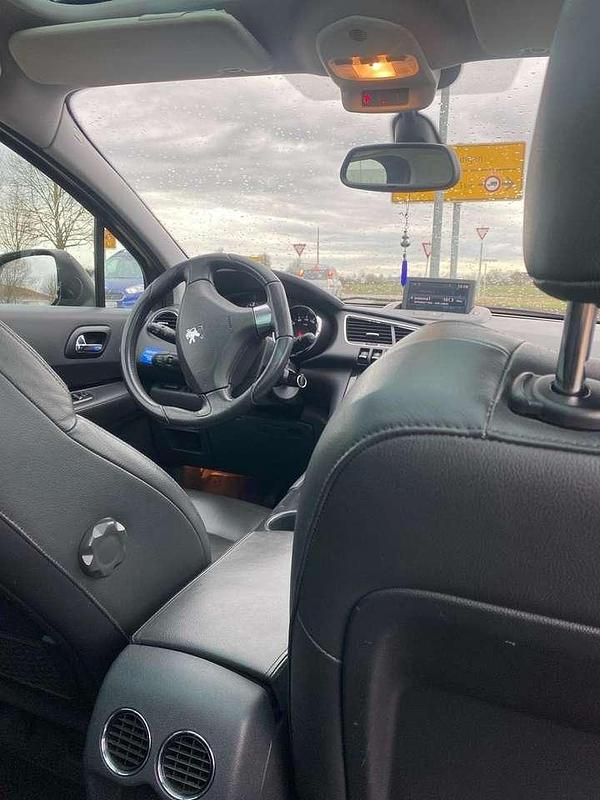 Grau Gebraucht 2010 Peugeot 3008 SUV | 3.100 € (Superpreis) - Bild 1/4