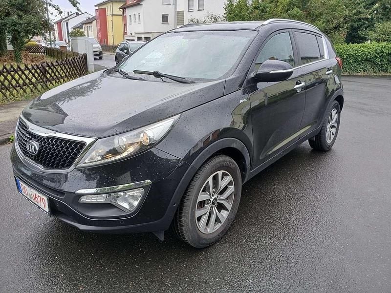 Schwarz Gebraucht 2016 Kia Sportage Spirit SUV | 12.990 € (Guter Preis) - Bild 1/4