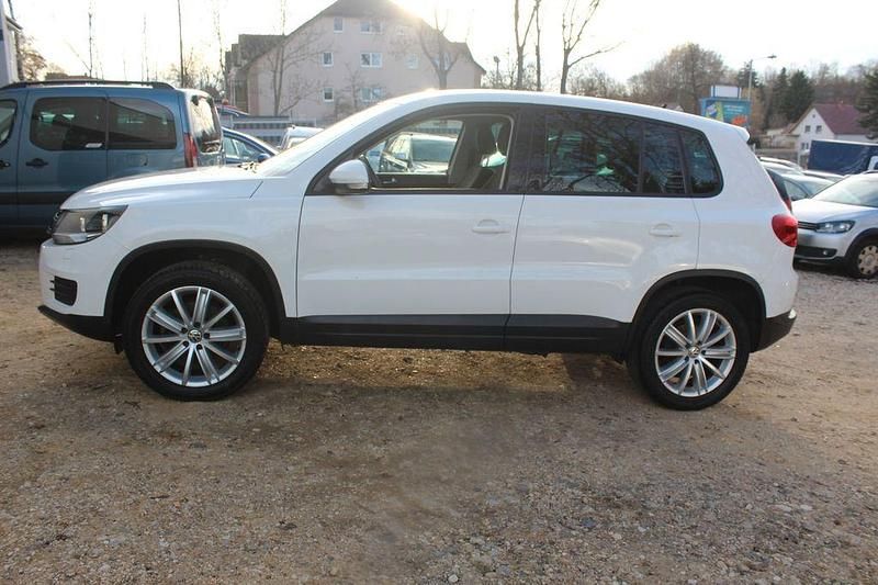 Gebraucht VW Tiguan Trendline 122 PS (89 kW) 2013 Weiß SUV