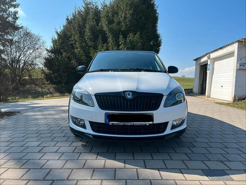 Gebraucht Skoda Fabia Monte Carlo 66 PS (48 kW) 2012 Weiß Kleinwagen