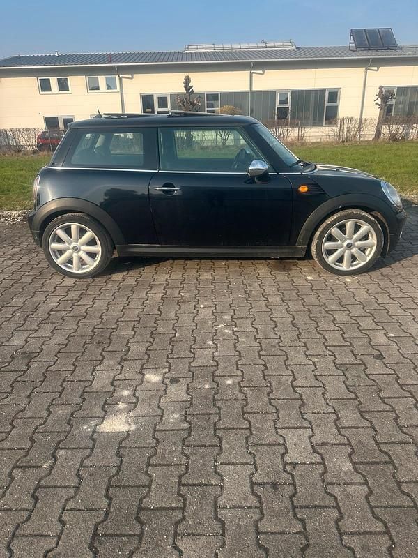 Gebraucht Mini Cooper 120 PS (88 kW) 2008 Schwarz Kleinwagen