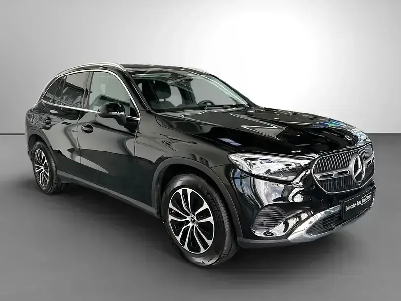 Gebraucht Mercedes GLC200 Avantgarde 204 PS (150 kW) 2025 Schwarz SUV