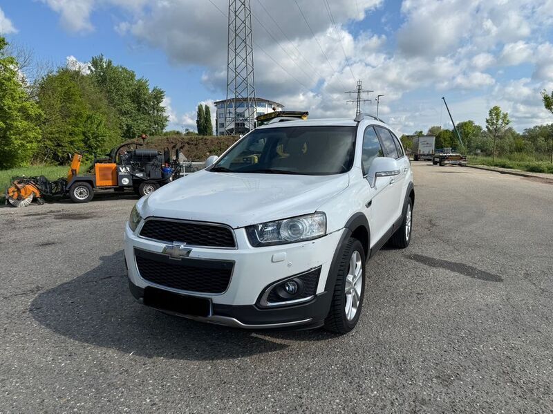 Weiß Gebraucht 2013 Chevrolet Captiva LTZ SUV | 3.999 € (Fairer Preis) - Bild 1/4
