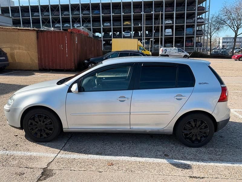 Gebraucht VW Golf V 102 PS (75 kW) 2006 Grau Kleinwagen