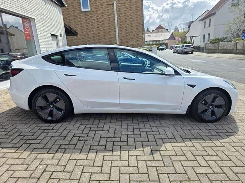 Gebraucht Tesla Model 3 RWD 366 kW (498 PS) 2021 Weiß Limousine