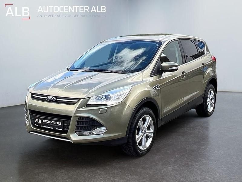 Grün Gebraucht 2015 Ford Kuga Trend SUV | 9.990 € (Fairer Preis) - Bild 1/4