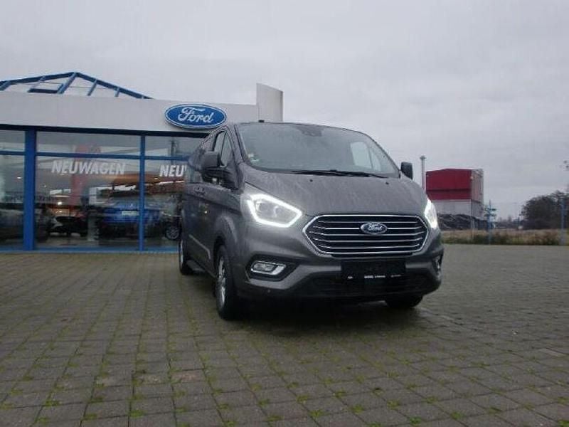 Grau Gebraucht 2019 Ford Tourneo Custom Titanium Van | 29.770 € (Fairer Preis) - Bild 1/4