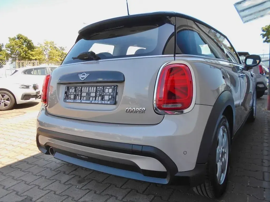 Gebraucht Mini Cooper 136 PS (100 kW) 2023 Grau Kleinwagen