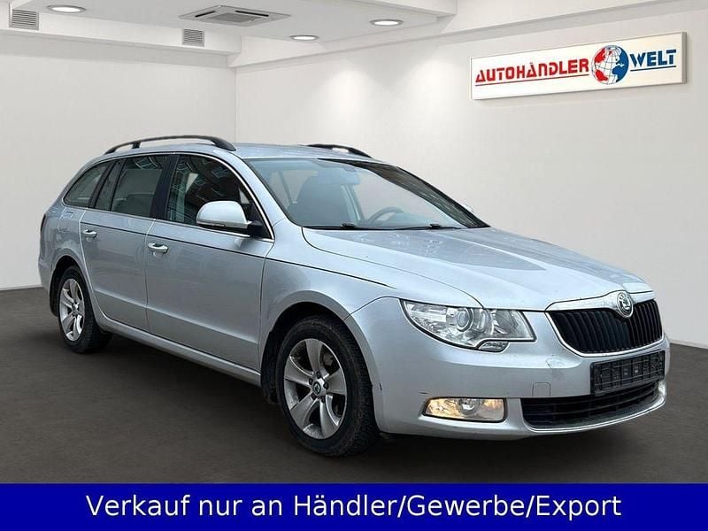 Gebraucht Skoda Superb 140 PS (102 kW) 2011 Silber Kombi