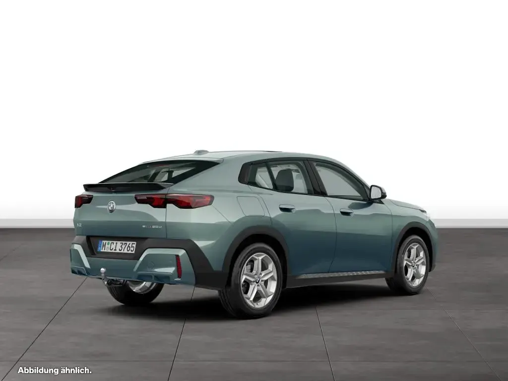 Gebraucht BMW X2 150 PS (110 kW) 2025 Cape york grün metallic SUV