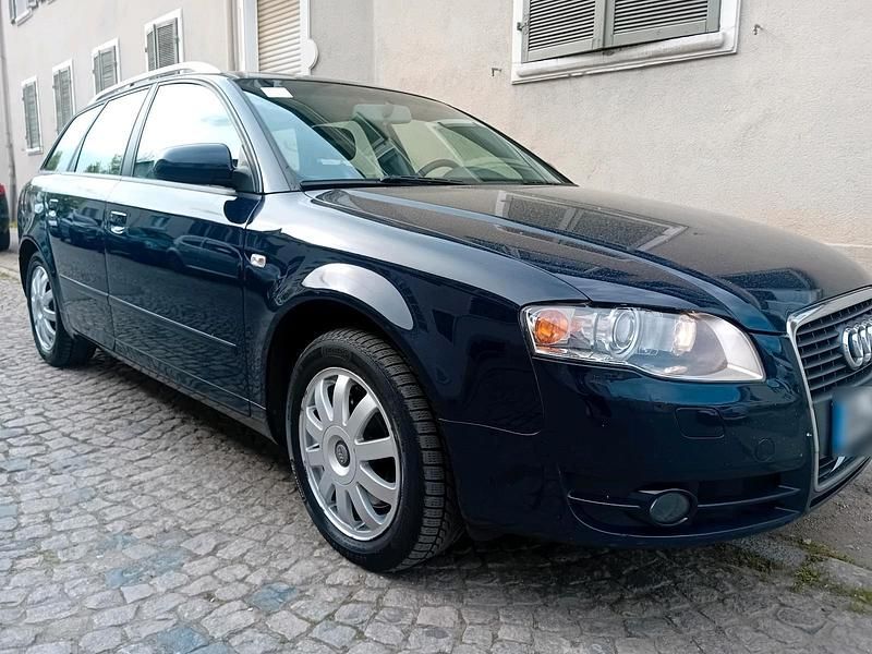 Używany Audi A4 170 KM (125 kW) 2006 Niebieski Kombi