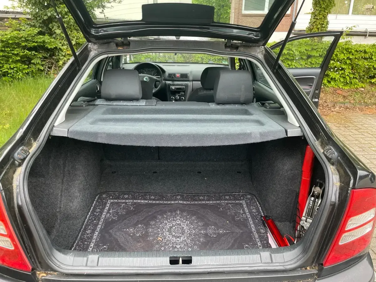 Gebraucht Skoda Octavia 102 PS (75 kW) 2002 Schwarz Limousine