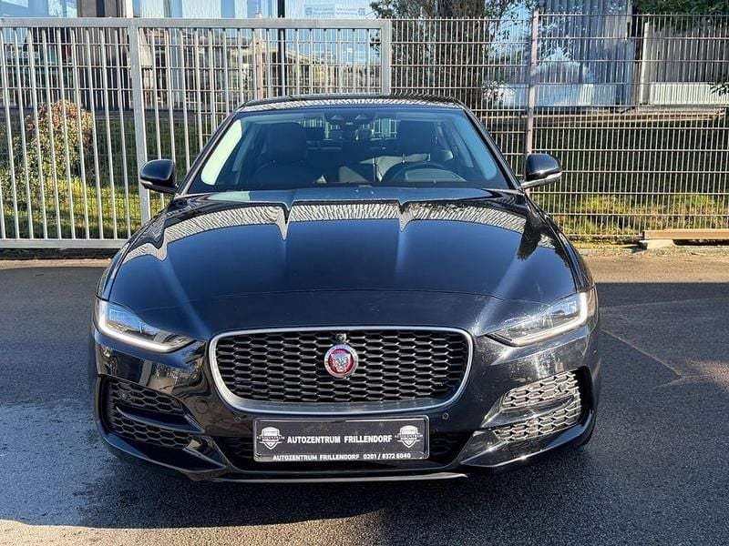 Gebraucht Jaguar XE SE 250 PS (183 kW) 2020 Schwarz Limousine