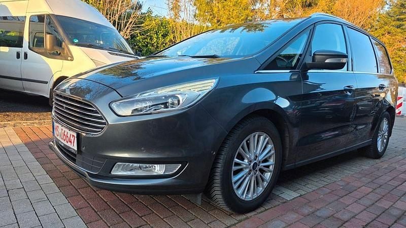 Gebraucht Ford Galaxy Titanium 179 PS (131 kW) 2015 Magnetic Van / Kleinbus