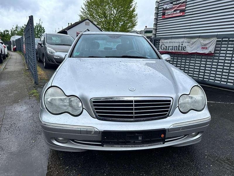 Gebraucht Mercedes C200 163 PS (119 kW) 2003 Silber Kombi