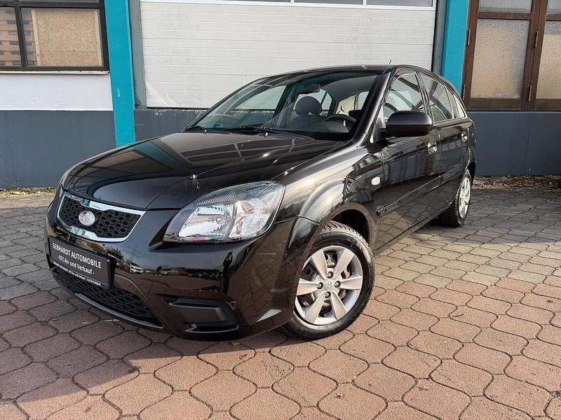 Gebraucht Kia Rio 97 PS (71 kW) 2011 Schwarz Kleinwagen