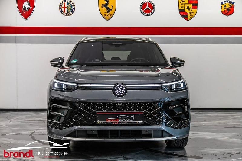 Usata VW Tayron R-line 193 CV (141 kW) 2025 Grigio SUV