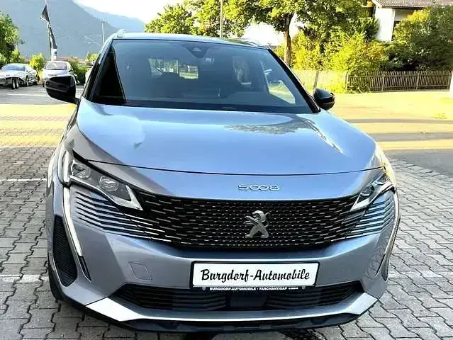 Gebraucht Peugeot 5008 GTi 131 PS (96 kW) 2023 Grau artense SUV