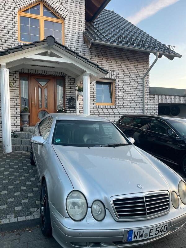 Silber Gebraucht 2000 Mercedes CLK320 Coupé | 2.400 € (Fairer Preis) - Bild 1/4