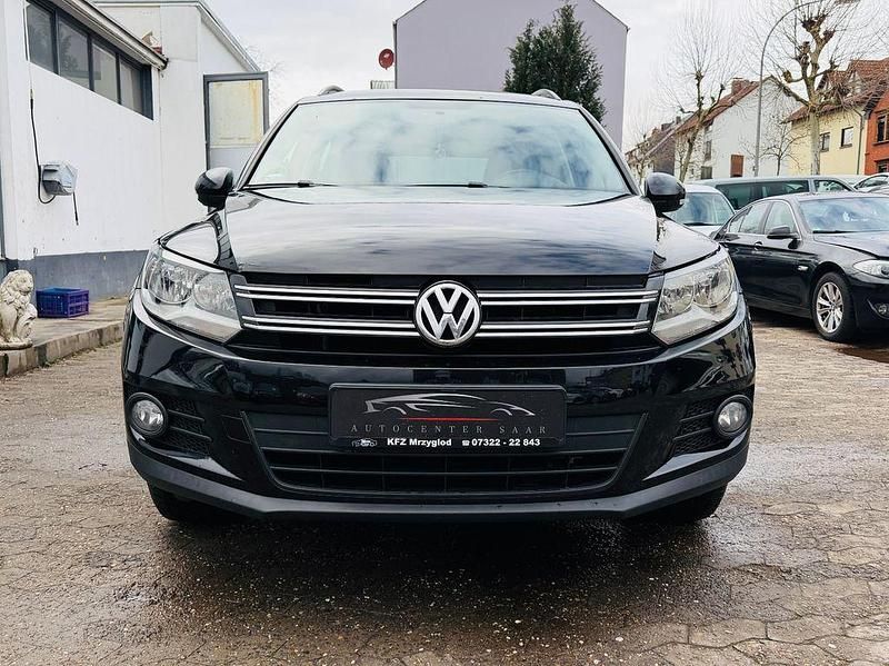Gebraucht VW Tiguan Trendline 140 PS (102 kW) 2012 Schwarz SUV