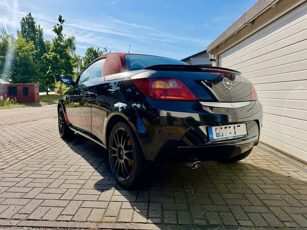 Gebraucht Opel Tigra OPC 125 PS (91 kW) 2008 Schwarz Cabrio