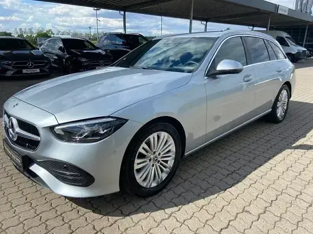 Gebraucht Mercedes C180 Avantgarde 2025 Silber