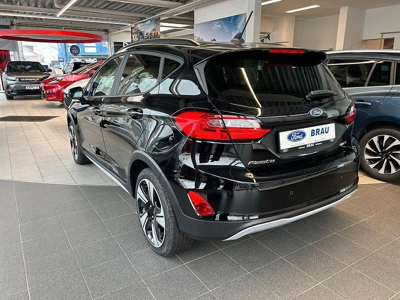 Neu Ford Fiesta Active 125 PS (91 kW) 2025 Schwarz Limousine