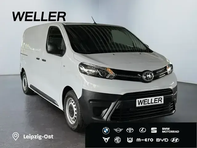 Gebraucht Toyota Proace Basis 102 PS (75 kW) 2023 Weiss Van / Kleinbus