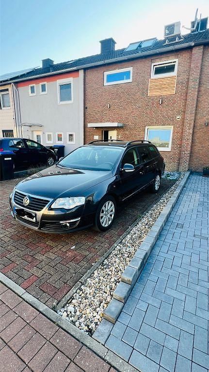 Braun Gebraucht 2010 VW Passat Comfortline Limousine | 3.000 € (Superpreis) - Bild 1/4