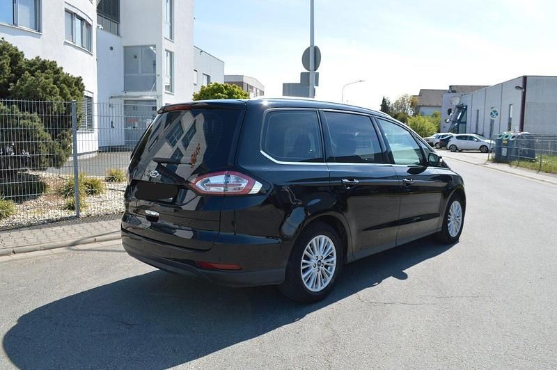 Gebraucht Ford Galaxy Titanium 150 PS (110 kW) 2019 Schwarz Van / Kleinbus