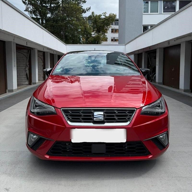 Rot Gebraucht 2022 Seat Ibiza FR Kleinwagen | 13.999 € (Guter Preis) - Bild 1/4