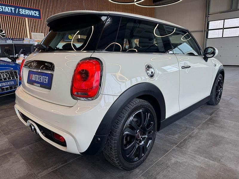 Gebraucht Mini Cooper SD 170 PS (125 kW) 2015 Weiß Kleinwagen