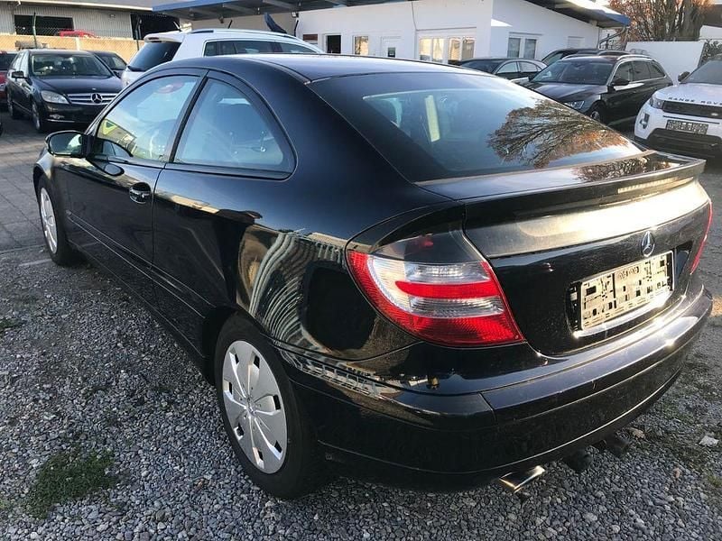 Gebraucht 2006 Mercedes C160 Coupé | 3.490 € (Fairer Preis) - Bild 1/4