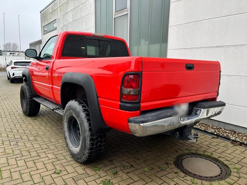 Second-hand Dodge Ram 237 CP (174 kW) 1998 Roșu Pickup